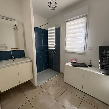 Familial A 800 M De La ! Apartment